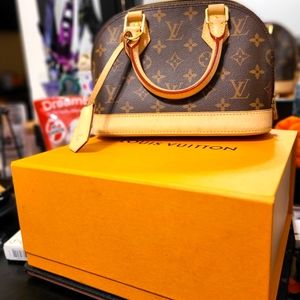 Louis Vuitton Monogram Alma BB